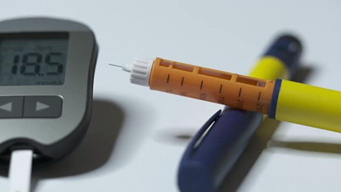 糖尿病检测设备和胰岛素治疗。高血糖水平