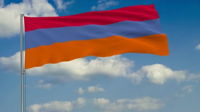亚美尼亚国旗——蓝天上漂浮着白云的背景