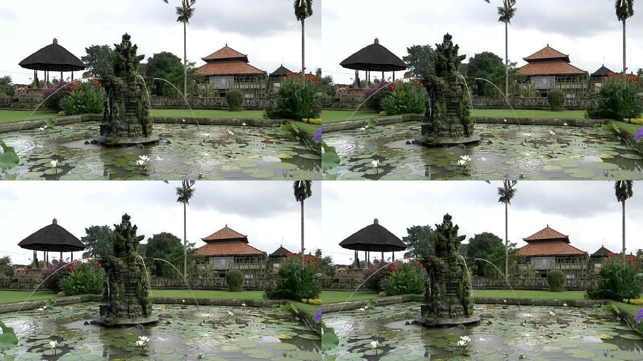 塔曼阿云寺花园中的喷泉