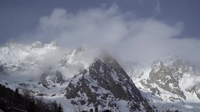 烟霞的Alp山景观