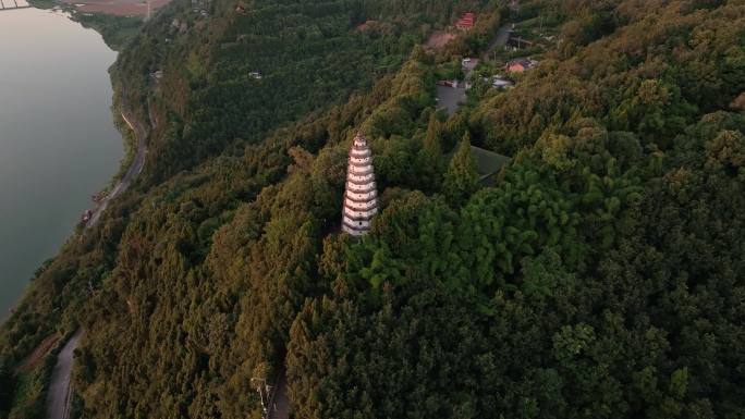 四川阆中古城白塔山公园