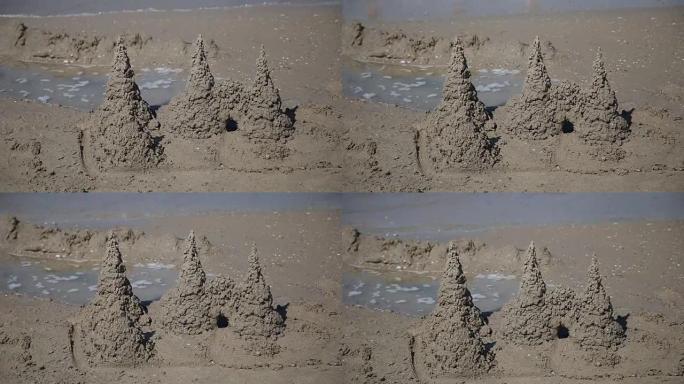海滩上的沙滩城堡