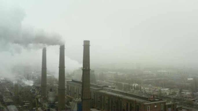 煤电电厂厂生产大量烟堆污染烟气。
