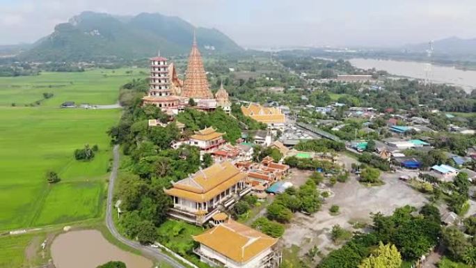 泰国北碧府Tha Muang区Wat Tham Sua的鸟瞰图