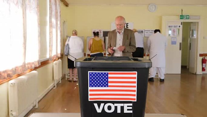 4K:在美国选举中，男子在投票箱中投票-在投票站投票