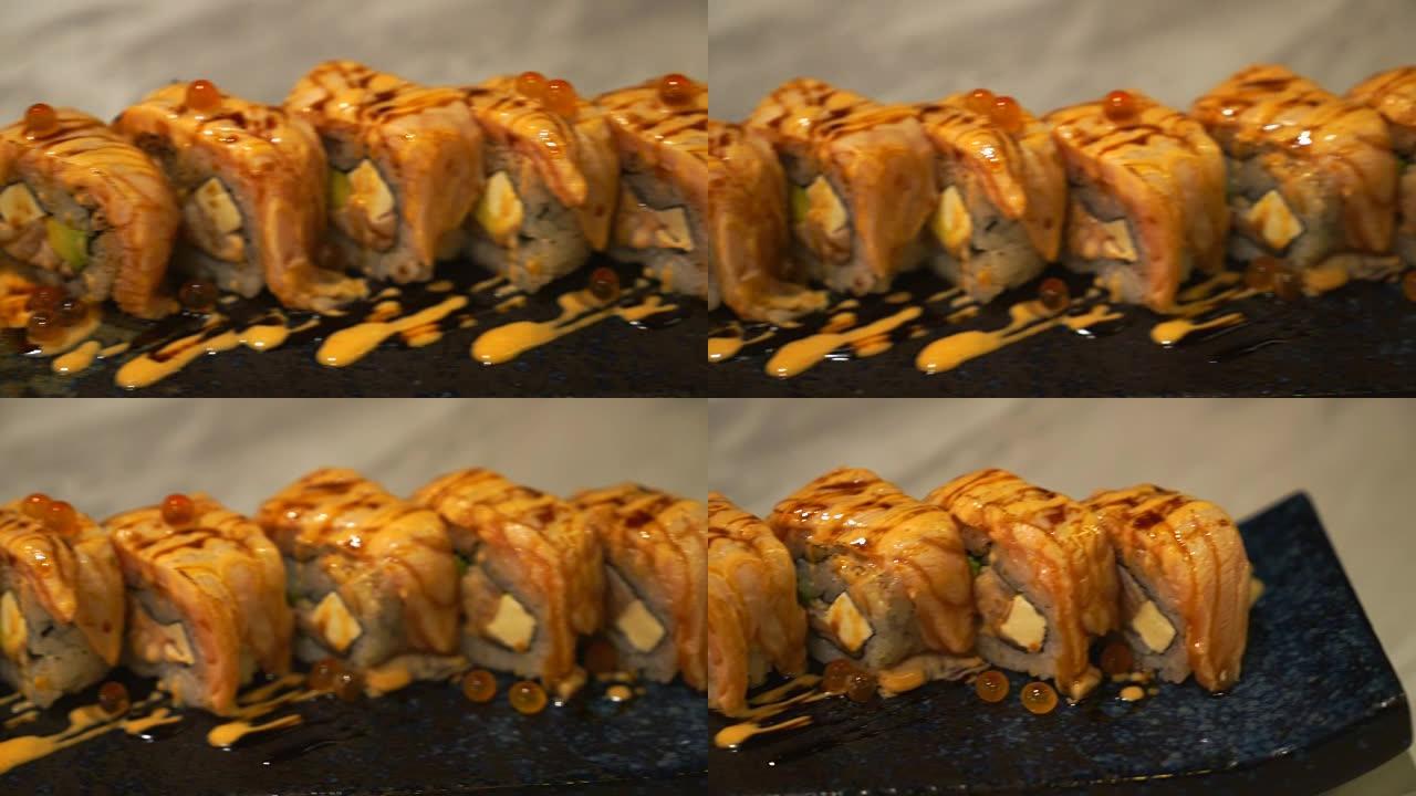 三文鱼卷寿司-日本美食风格