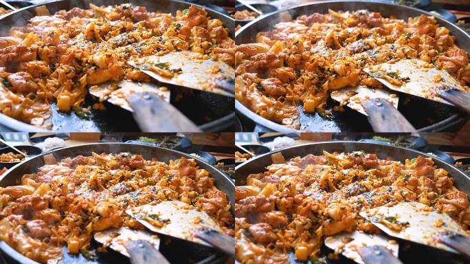 Dak Galbi-韩国，煮泡菜炒锅。概念: 美食，旅游。