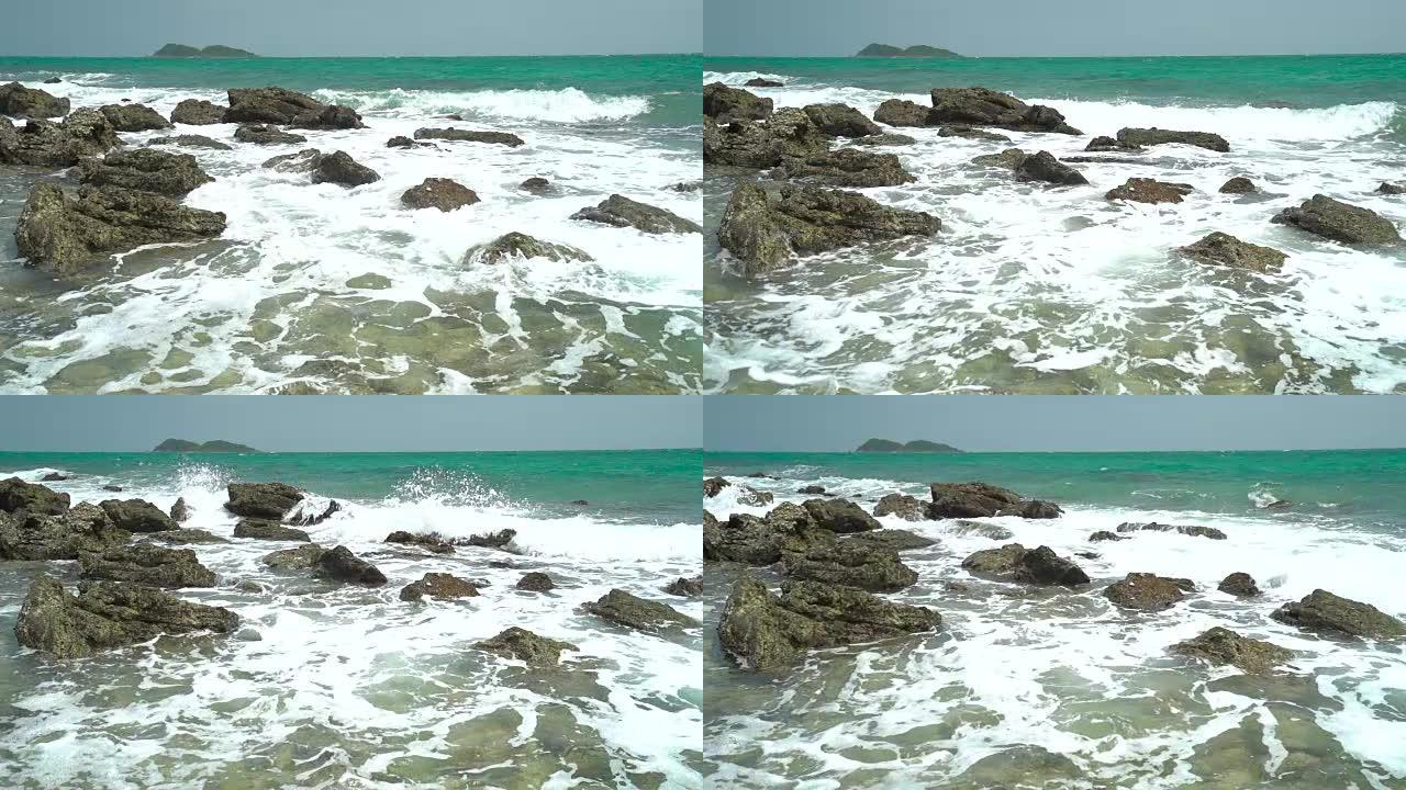 慢动作，大浪撞击岩石的海浪