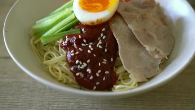 bibim naengmyeon-韩国冷面拉面