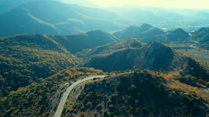 空中拍摄秋山高山峰秋山山脉