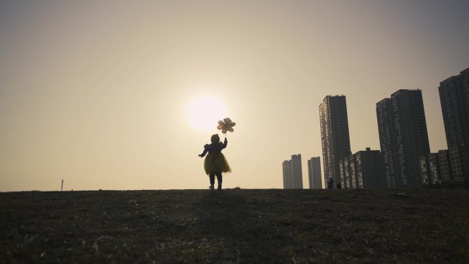 孩子追梦 奔向太阳