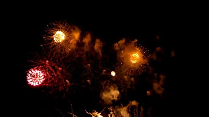 烟花汇演庆典，彩色烟花4K