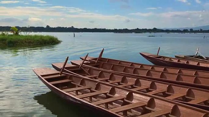 Phayao湖的木制水船