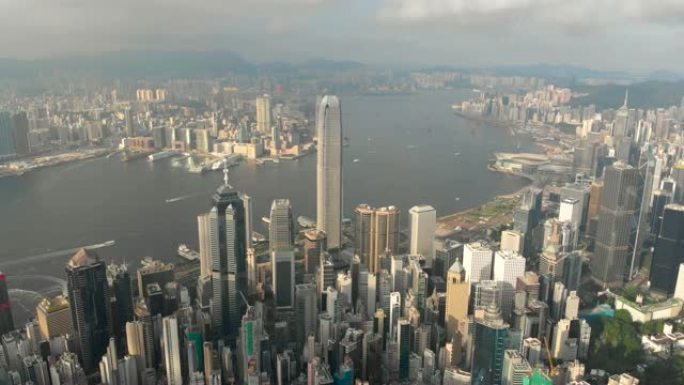 空中拉出香港天际线的镜头