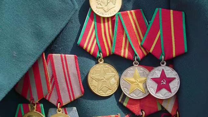 苏联军官制服上的勋章荣誉