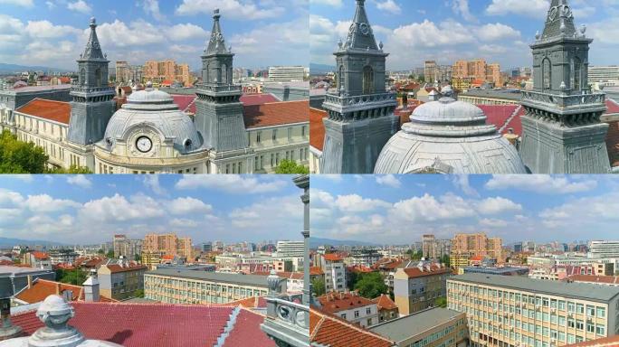 无人机在保加利亚索非亚市区的两座塔楼之间飞行