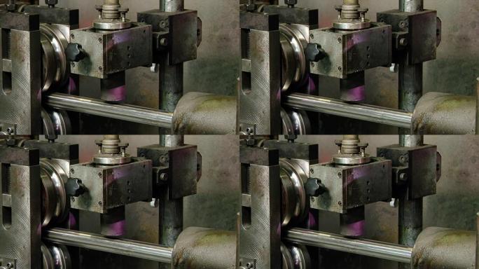 工厂钢管轧钢机的金属加工。