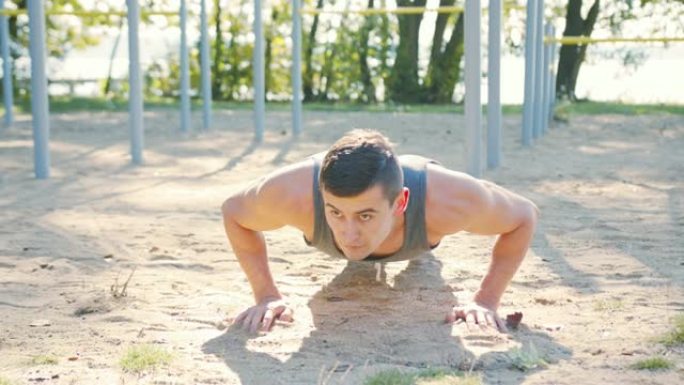 男运动员俯卧撑力量训练练习