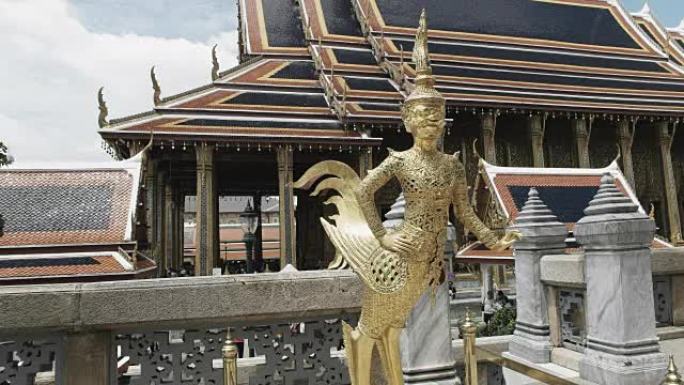 曼谷翡翠佛寺的天使雕像
