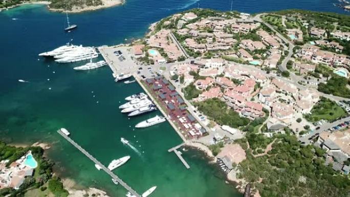 意大利撒丁岛Costa Smeralda波尔图切尔沃的航拍画面