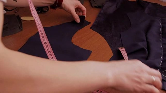 裁缝用厘米胶带测量