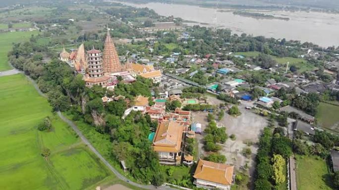 泰国北碧府Tha Muang区Wat Tham Sua的鸟瞰图