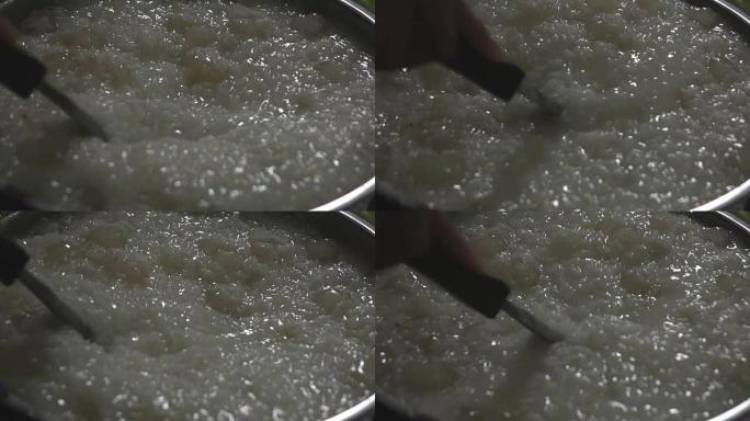龙眼果与糯米慢动作混合