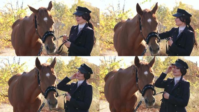 秋天，一个穿着特殊衣服的豪华女孩和一匹棕色的马的肖像。