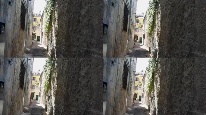 意大利老城的荒芜小巷