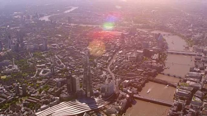 碎片大厦、泰晤士河和英国伦敦市中心的鸟瞰图。4K