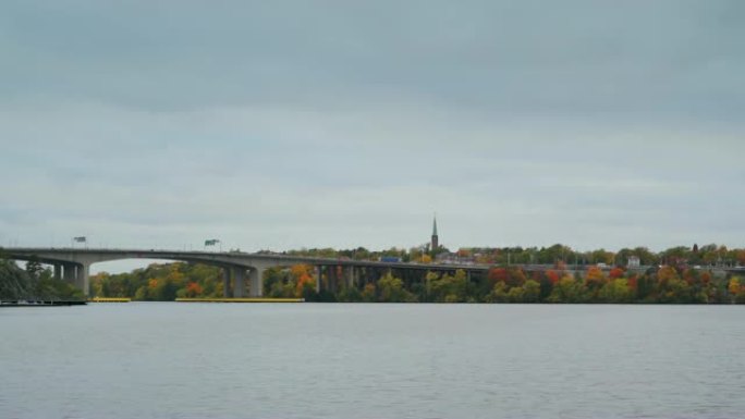 一座连接瑞典斯德哥尔摩两个村庄的长桥