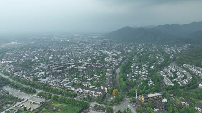 成都都江堰街子古镇航拍青城山风景自然风光