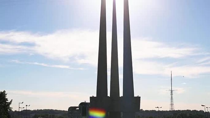 白俄罗斯维捷布斯克。胜利公园附近解放者纪念纪念碑三刺刀。在伟大的卫国战争中解放维捷布斯克地区的战斗中
