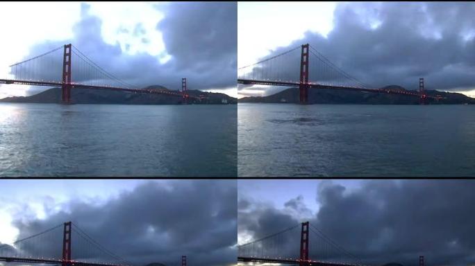 金门大桥时光流逝云层-圣弗朗西斯科。