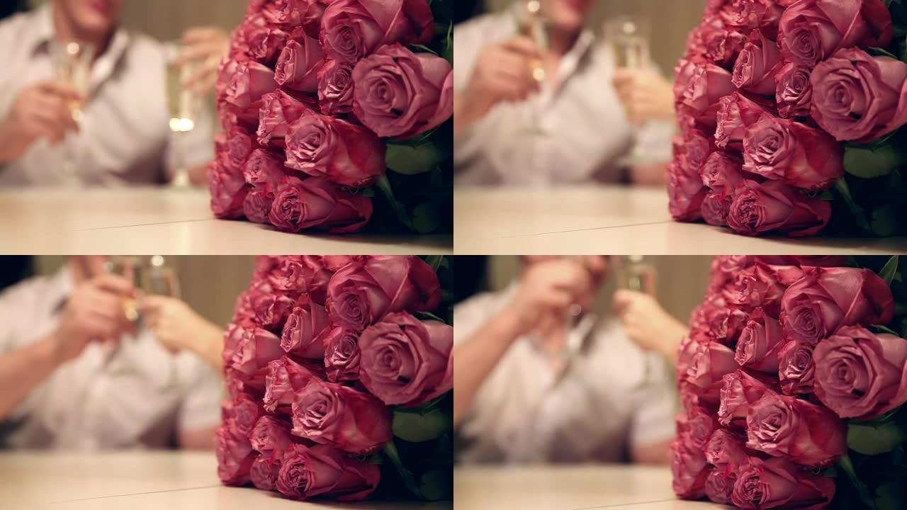 桌子上是一束玫瑰