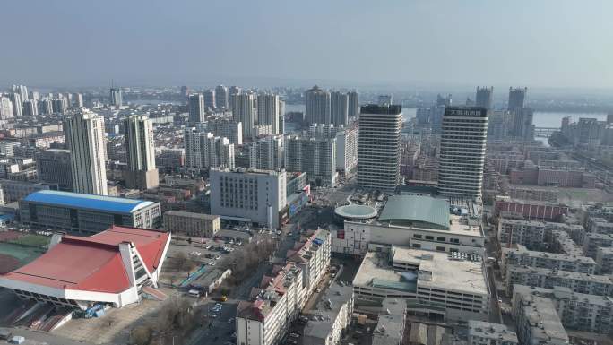 辽宁丹东城市高楼火车站风光航拍