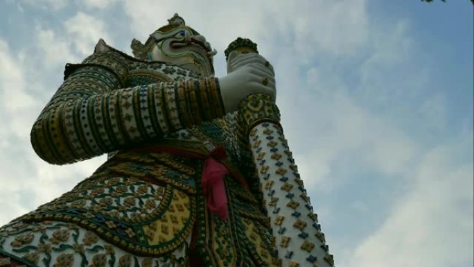 泰国黎明神庙恶魔守护者的时间流逝