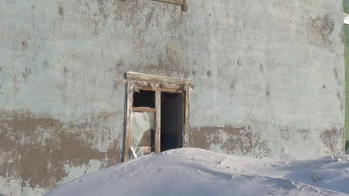 俄罗斯最北部城市煤矿鬼城的废弃房屋。