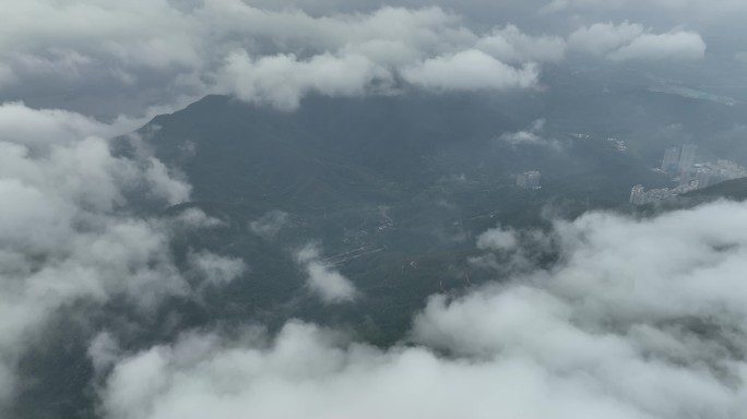 深圳梧桐山航拍云海