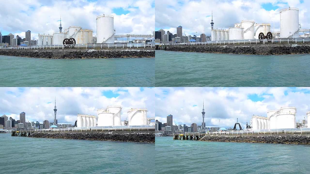 新西兰奥克兰天际线的散装仓储码头
