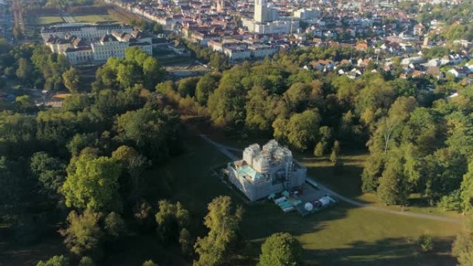 路德维希斯堡宫背景的空中施洛斯最爱