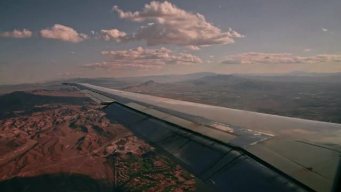 美国上空飞行飞机的空中窗口视图