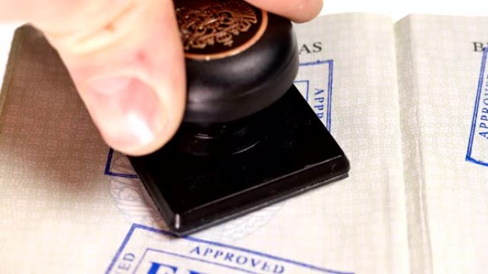 在护照上盖章:德国签证取消