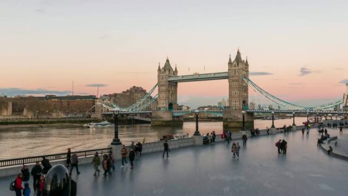 伦敦塔桥，从早到晚- 4k延时放大