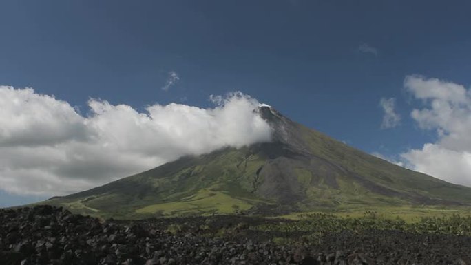 菲律宾黎牙实比马永火山