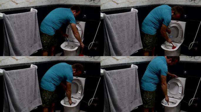 男子用刷子洗马桶