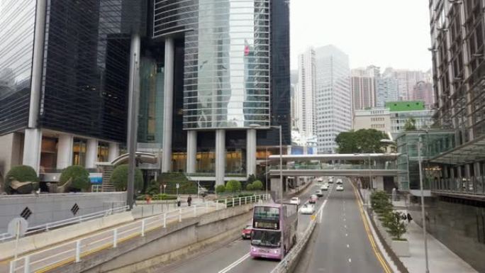白天时光倒流视频，香港现代城的汽车和人群交通。