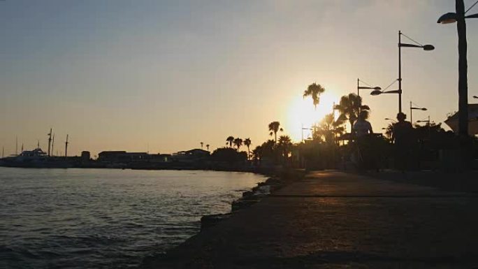 塞浦路斯帕福斯沿海布罗德步道的日落