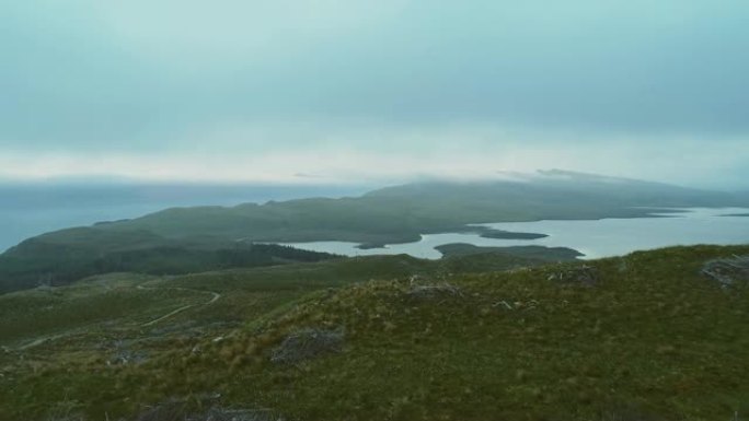 老人山的鸟瞰图。山湖。苏格兰。