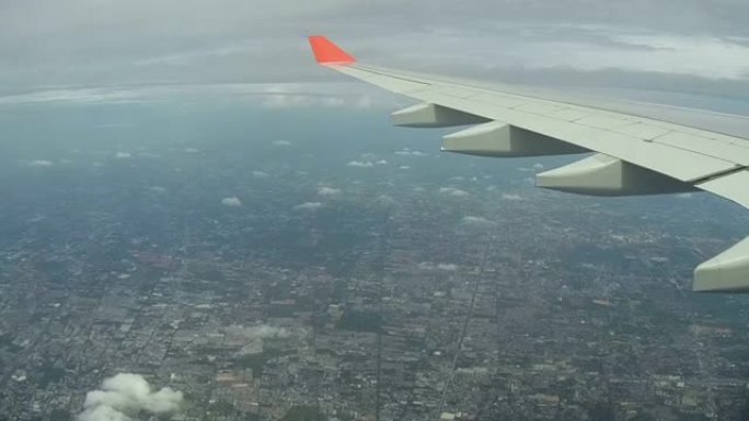 空中，飞机在泰国曼谷飞行